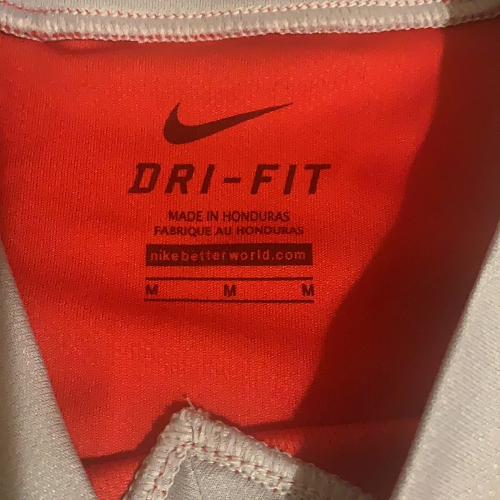 Nike women’s softball shirt - Picture 4 of 5